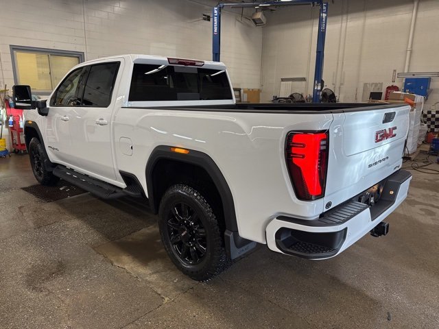 New 2026 GMC Sierra 2500 AT4 w/ AT4 Preferred Package image 4