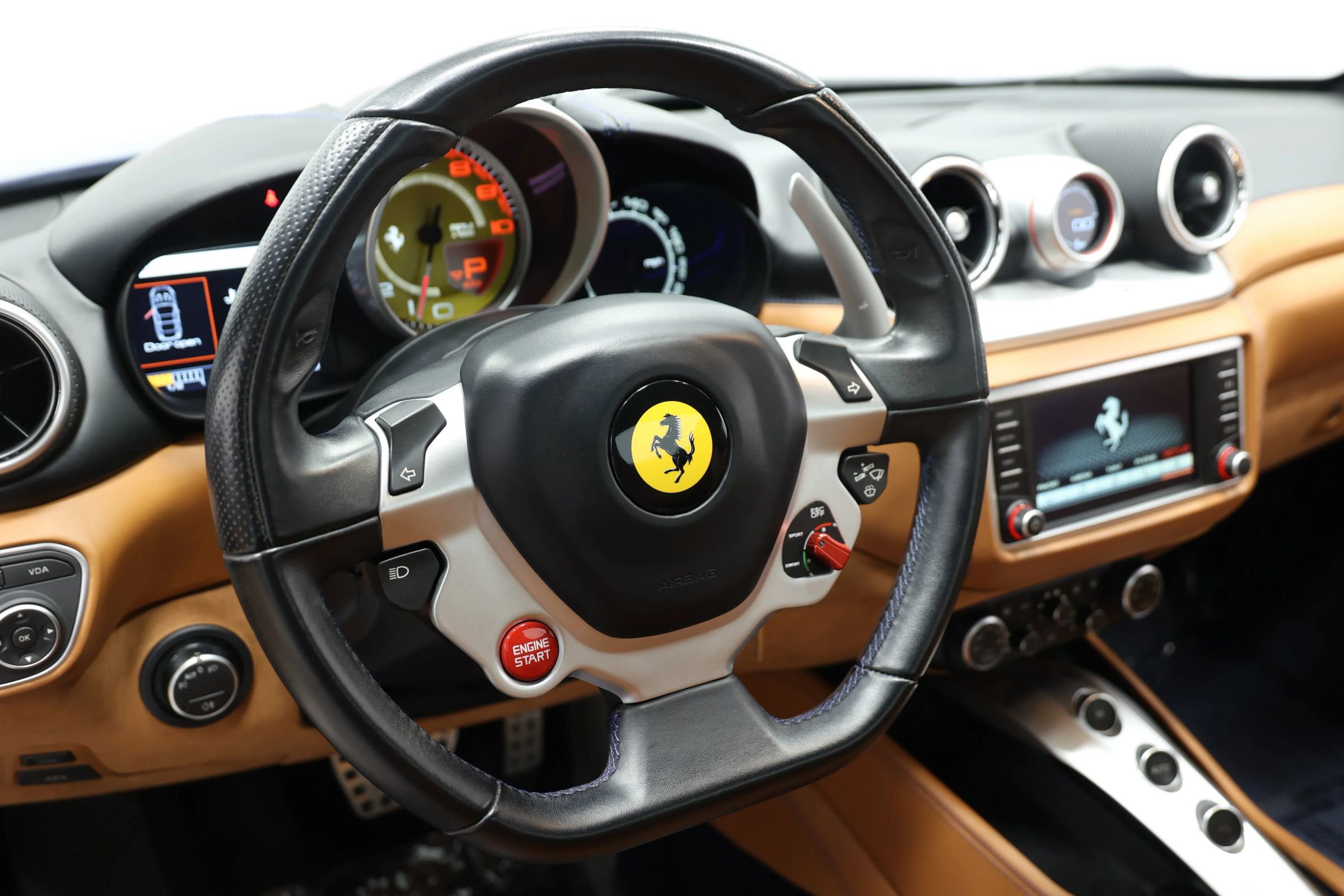 Used 2017 Ferrari California T image 32