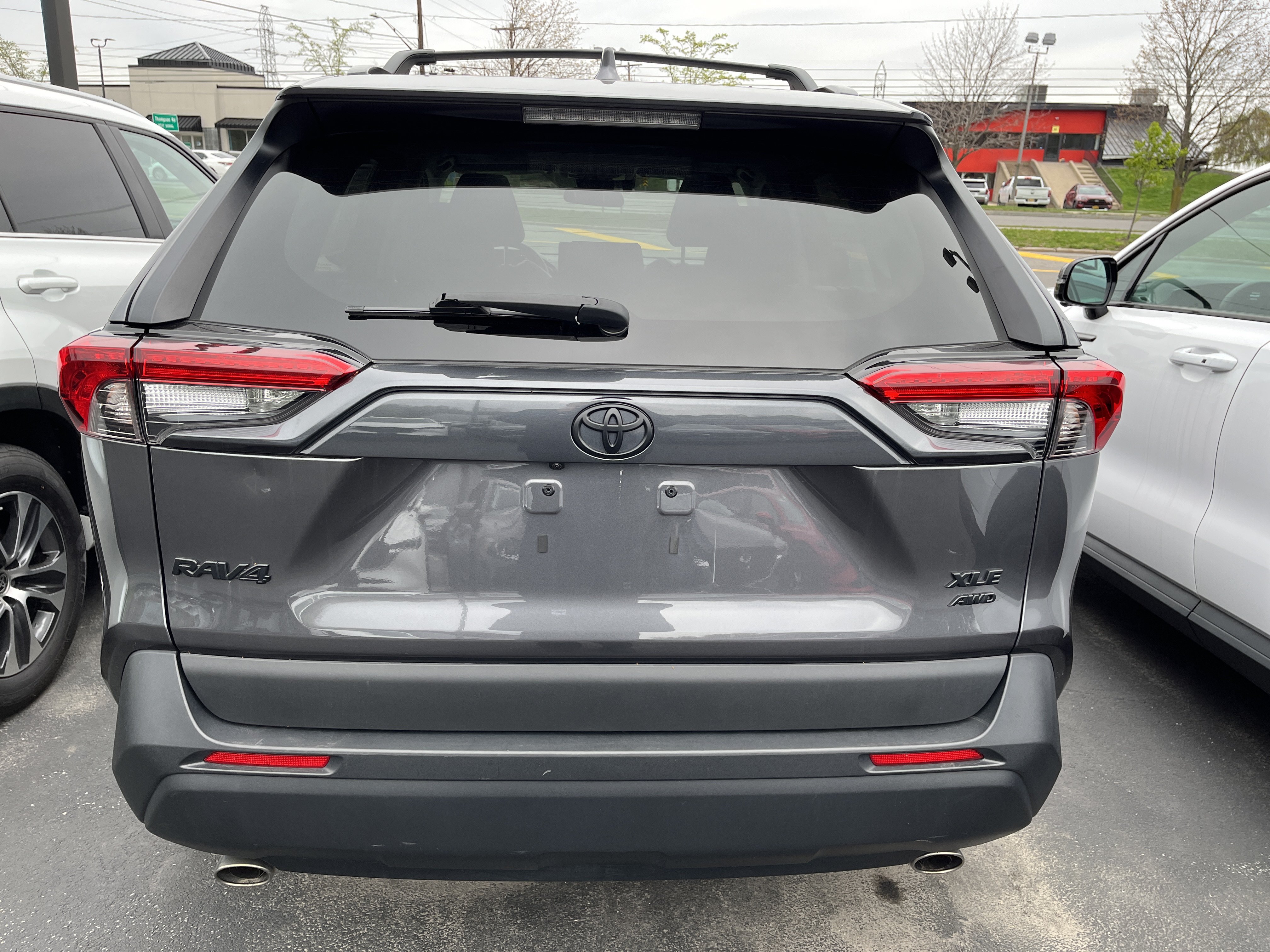 Used 2023 Toyota RAV4 XLE Premium AWD/4WD image 6