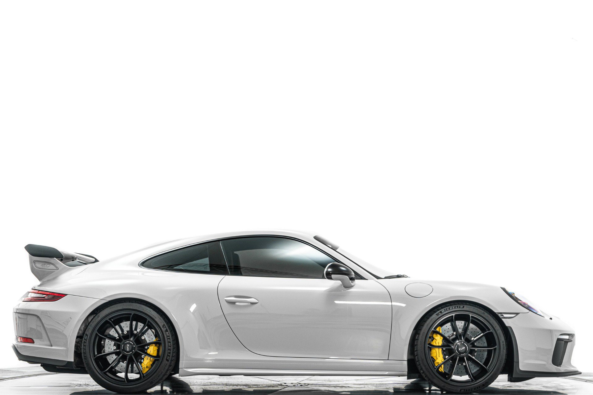 Used 2019 Porsche 911 GT3 RWD image 2