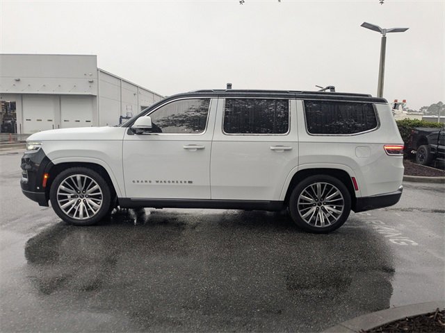 Used 2022 Jeep Grand Wagoneer Series III w/ Rear Seat Video Group 1 image 4