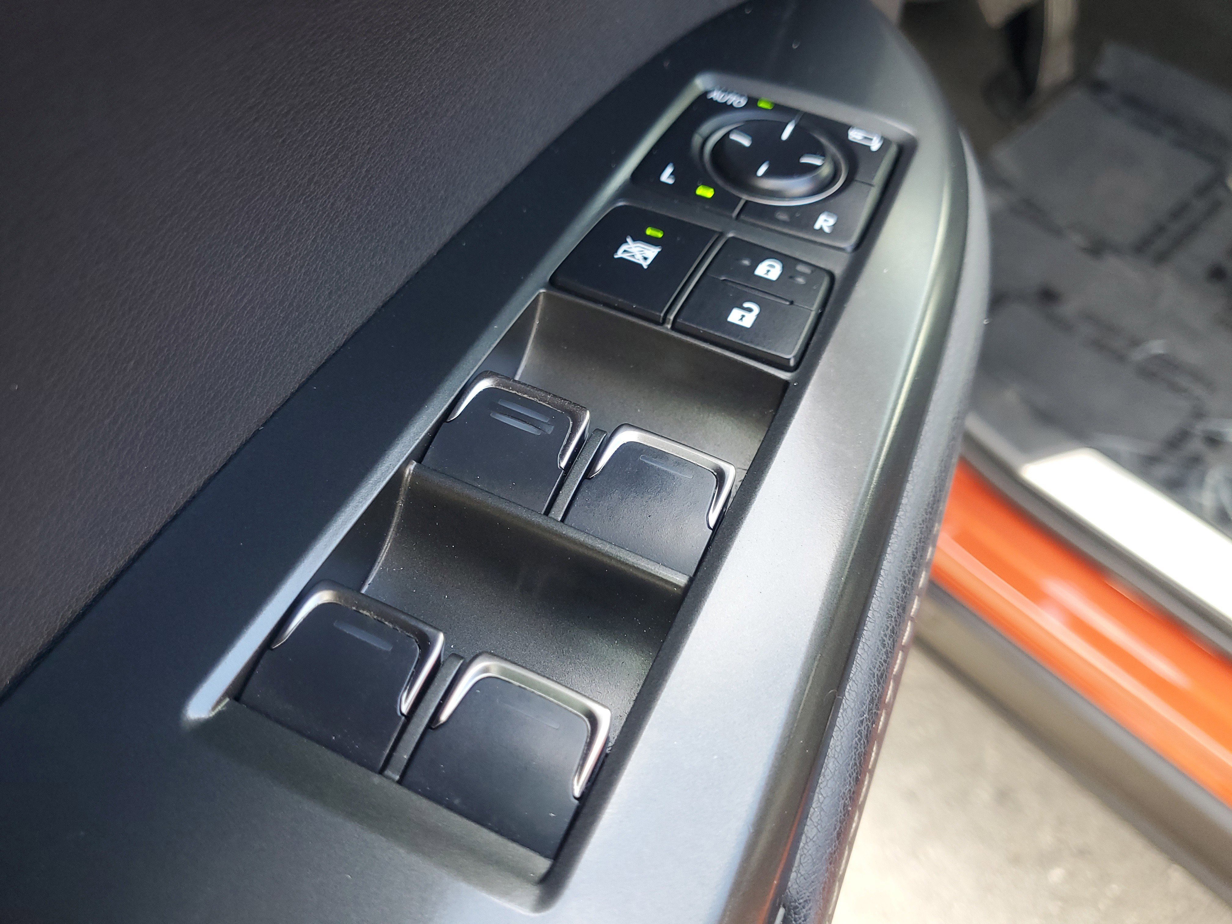 Used 2024 Lexus NX 250 FWD w/ Towing Package (2000 Lbs) image 19