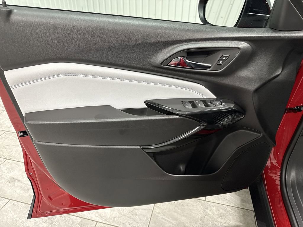 New 2026 Chevrolet Trax LT w/ Driver Confidence Package FWD image 23