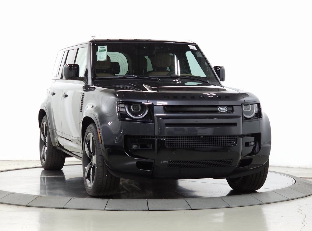 Certified 2026 Land Rover Defender 110 V8 AWD/4WD image 7