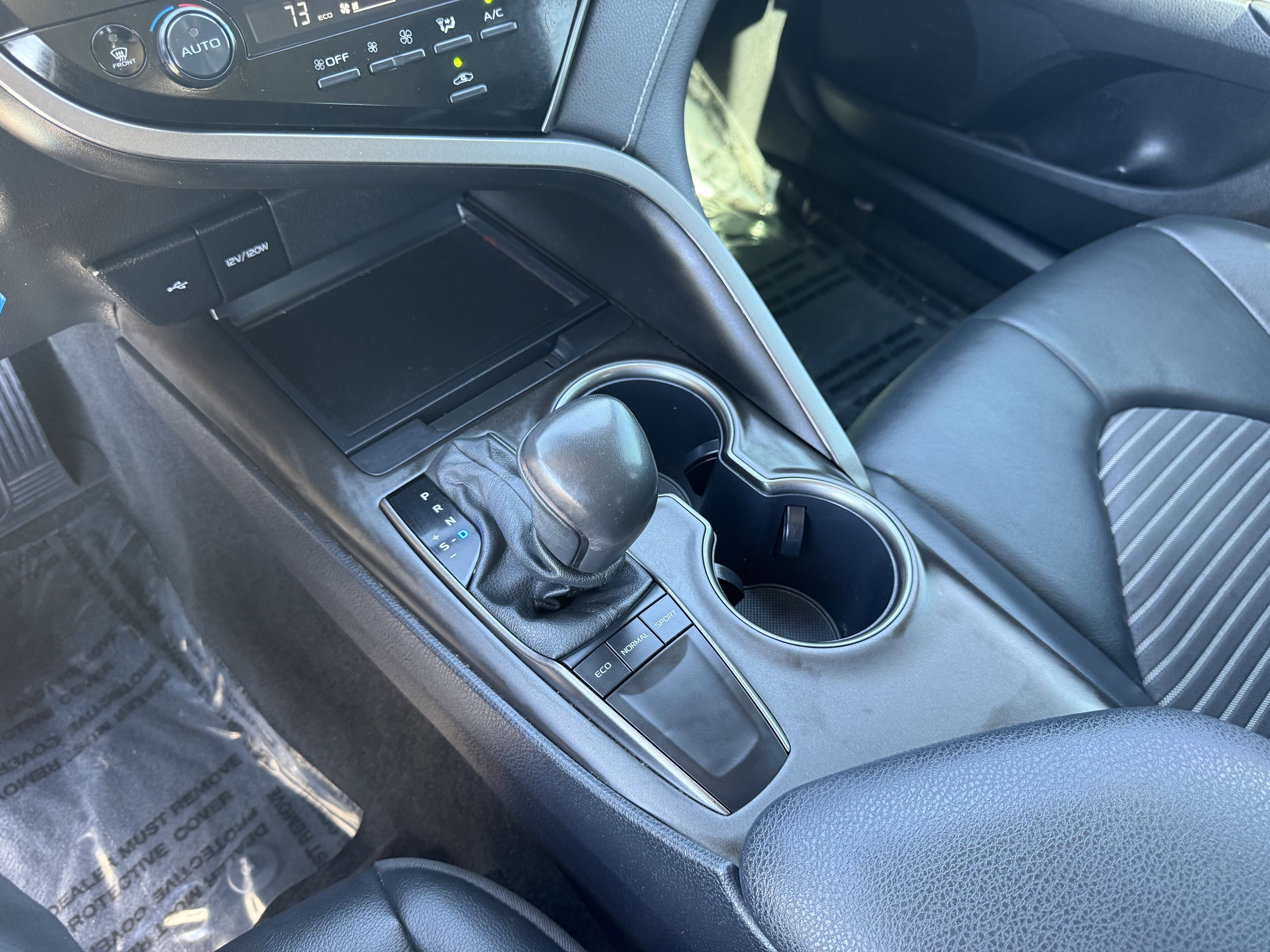 Used 2024 Toyota Camry SE image 20