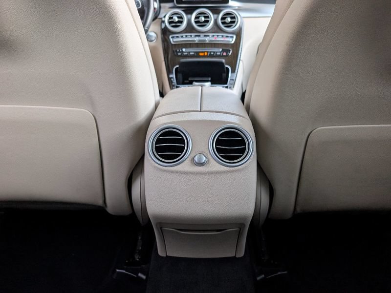 Used 2018 Mercedes-Benz GLC 300 4MATIC image 19