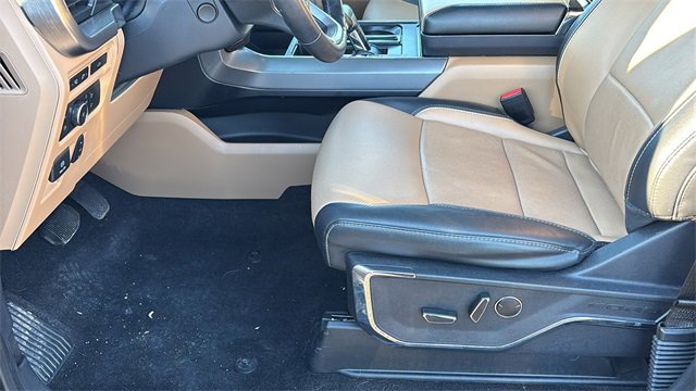 Used 2022 Ford F150 Lariat w/ Equipment Group 502A High image 26