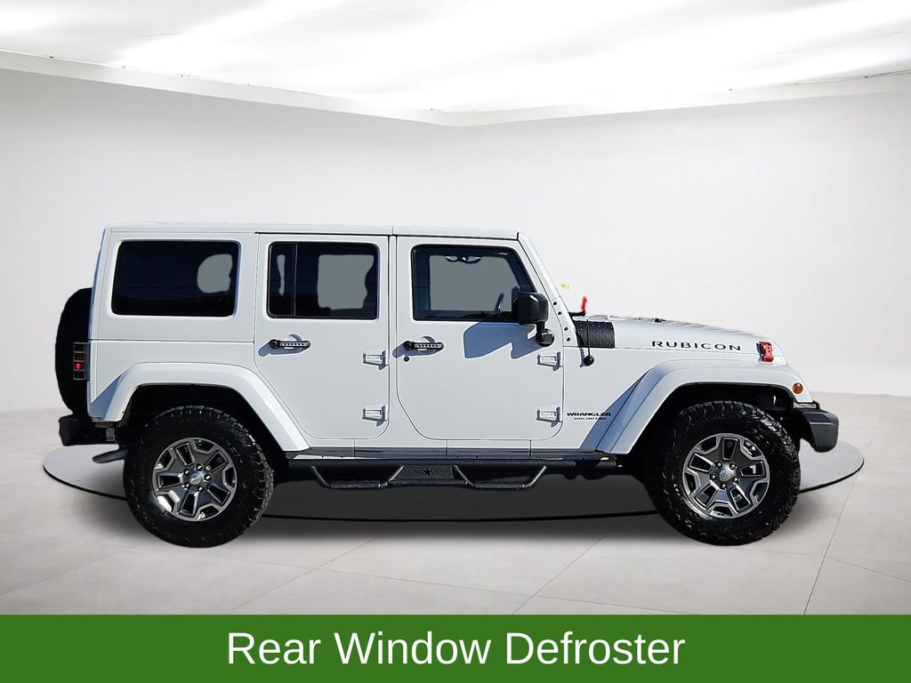 Used 2017 Jeep Wrangler Unlimited Rubicon w/ Connectivity Group AWD/4WD image 8