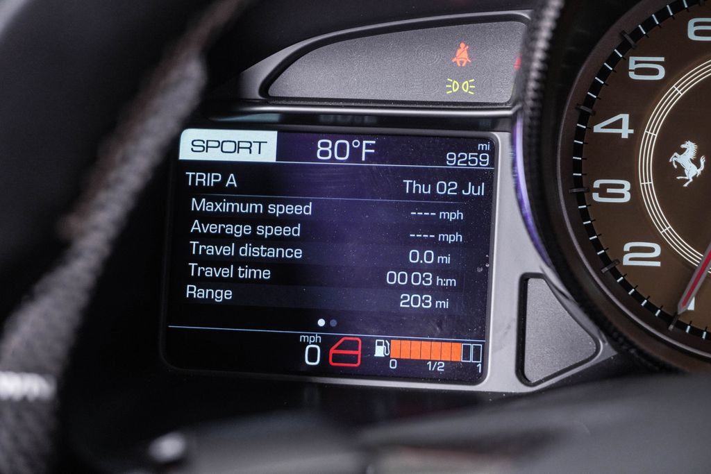 Used 2019 Ferrari Portofino RWD image 29