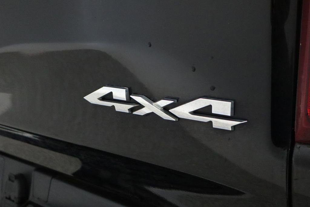 Used 2022 RAM 1500 Laramie AWD/4WD image 17