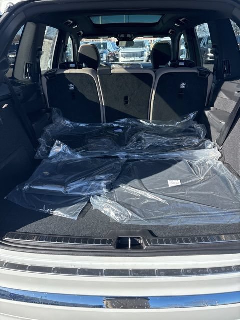 New 2026 Volvo XC90 B6 Plus w/ Protection Package Premier AWD/4WD image 36