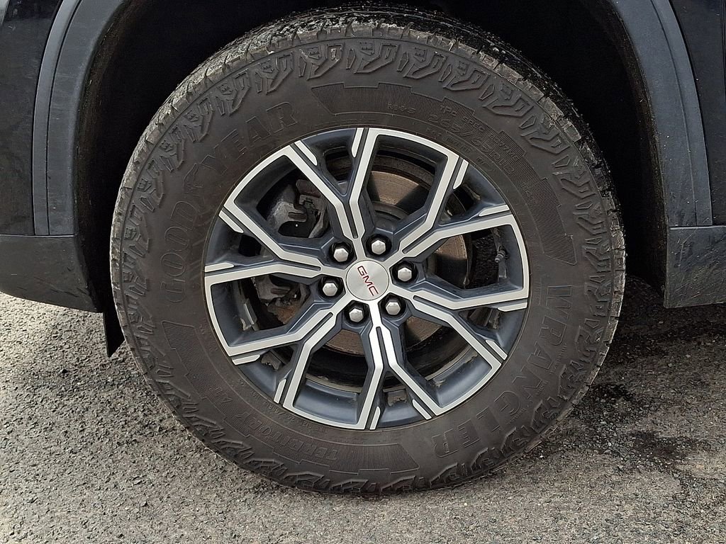 Certified 2024 GMC Acadia AT4 image 34