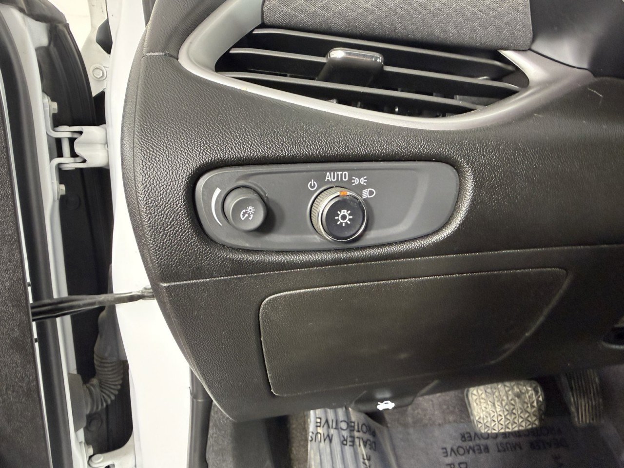 Used 2022 Chevrolet Malibu LT image 22