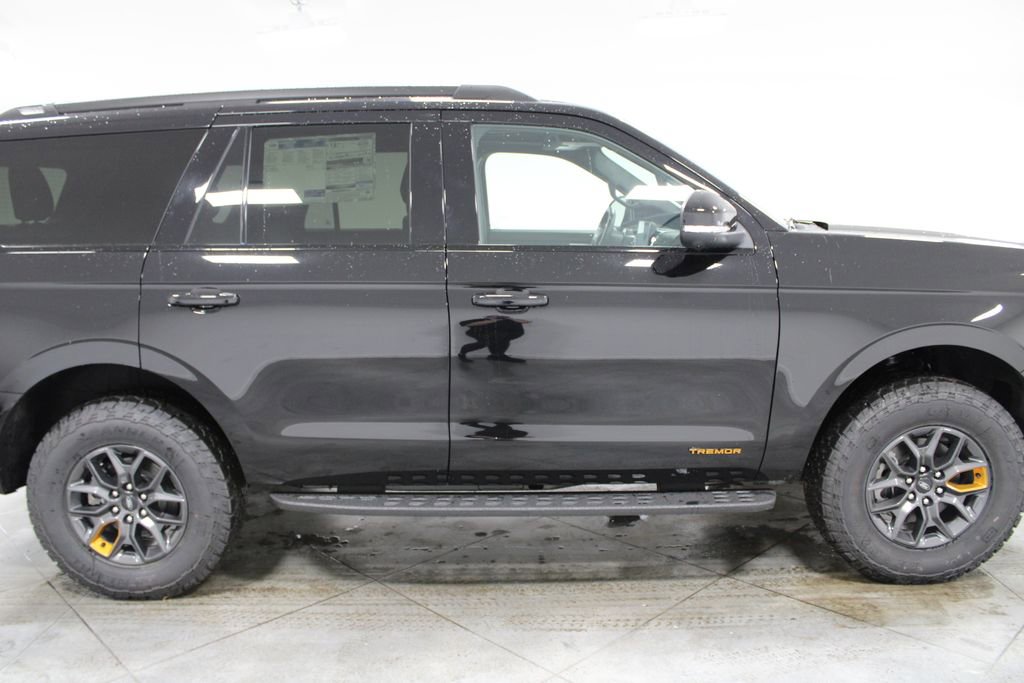 New 2026 Ford Expedition Tremor image 10