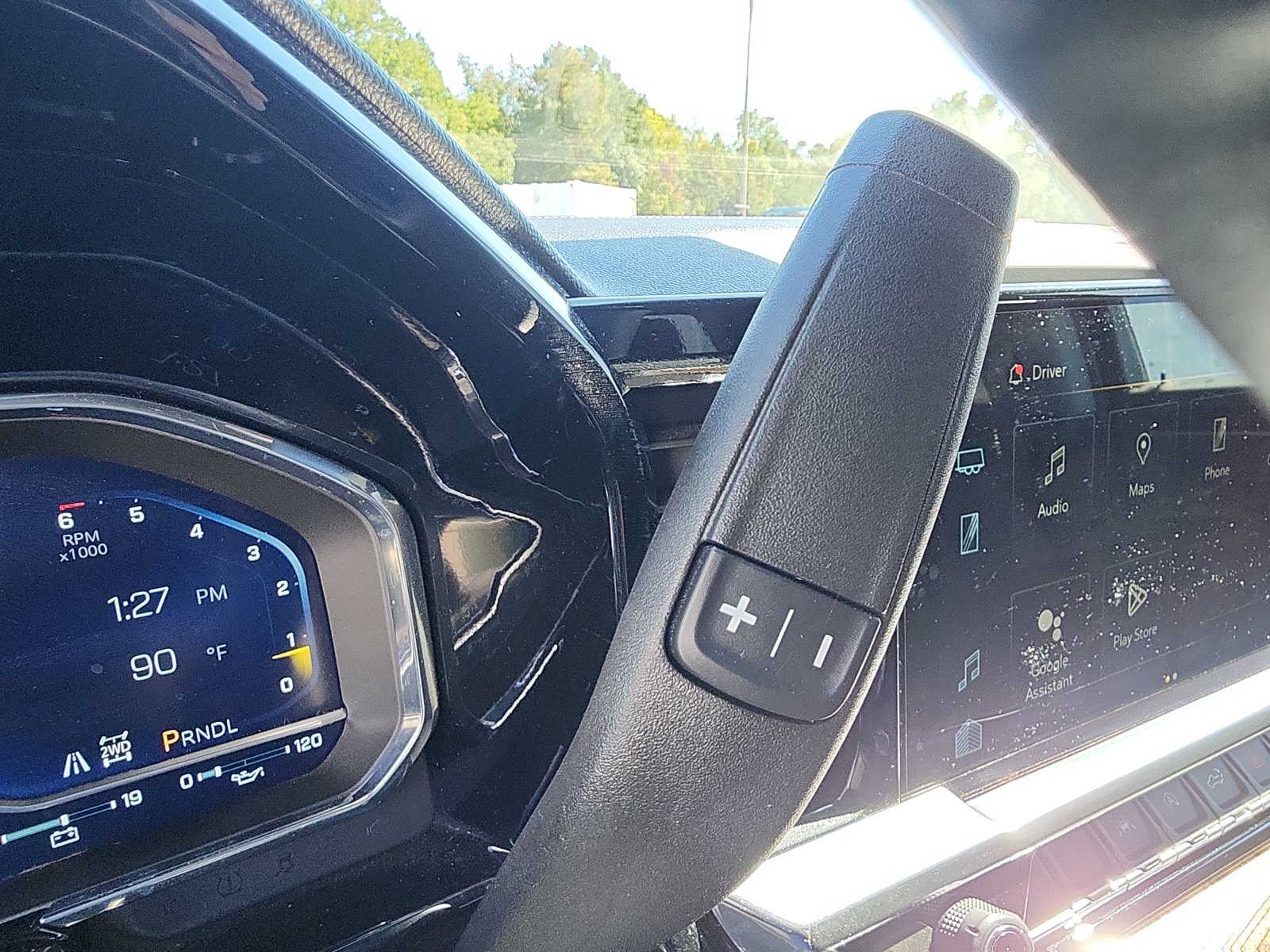 Used 2023 Chevrolet Silverado 1500 LT AWD/4WD image 19