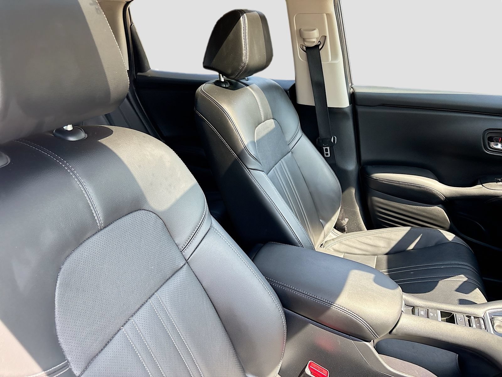 Used 2024 Honda HR-V EX-L image 27