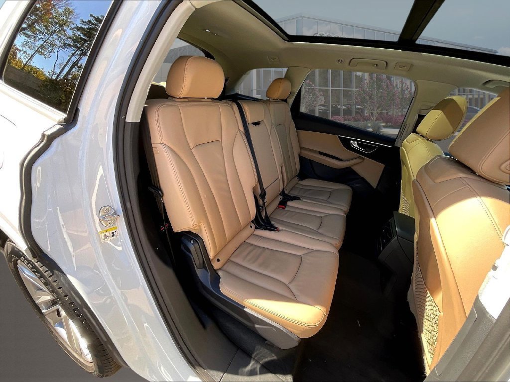 Used 2024 Audi Q7 2.0T Premium w/ Convenience Package AWD/4WD image 26