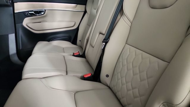 New 2026 Volvo XC90 T8 Plus w/ Protection Package AWD/4WD image 29