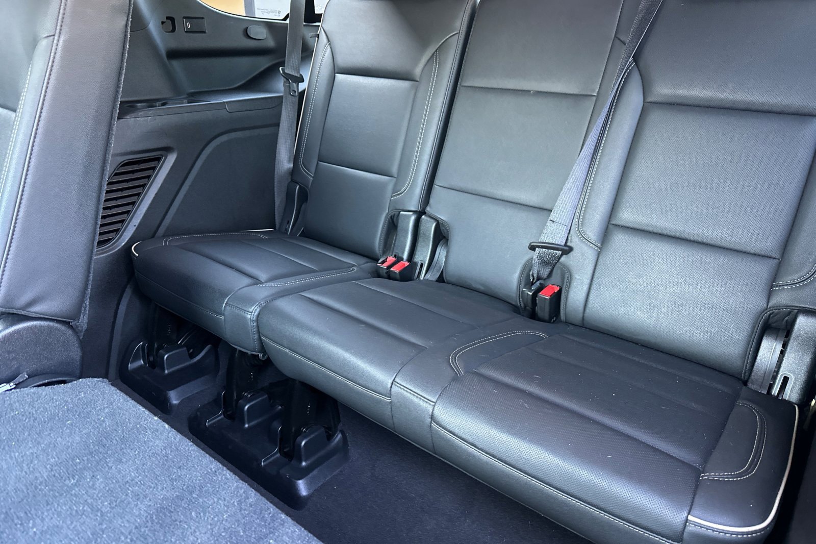 Used 2021 GMC Yukon SLT image 19