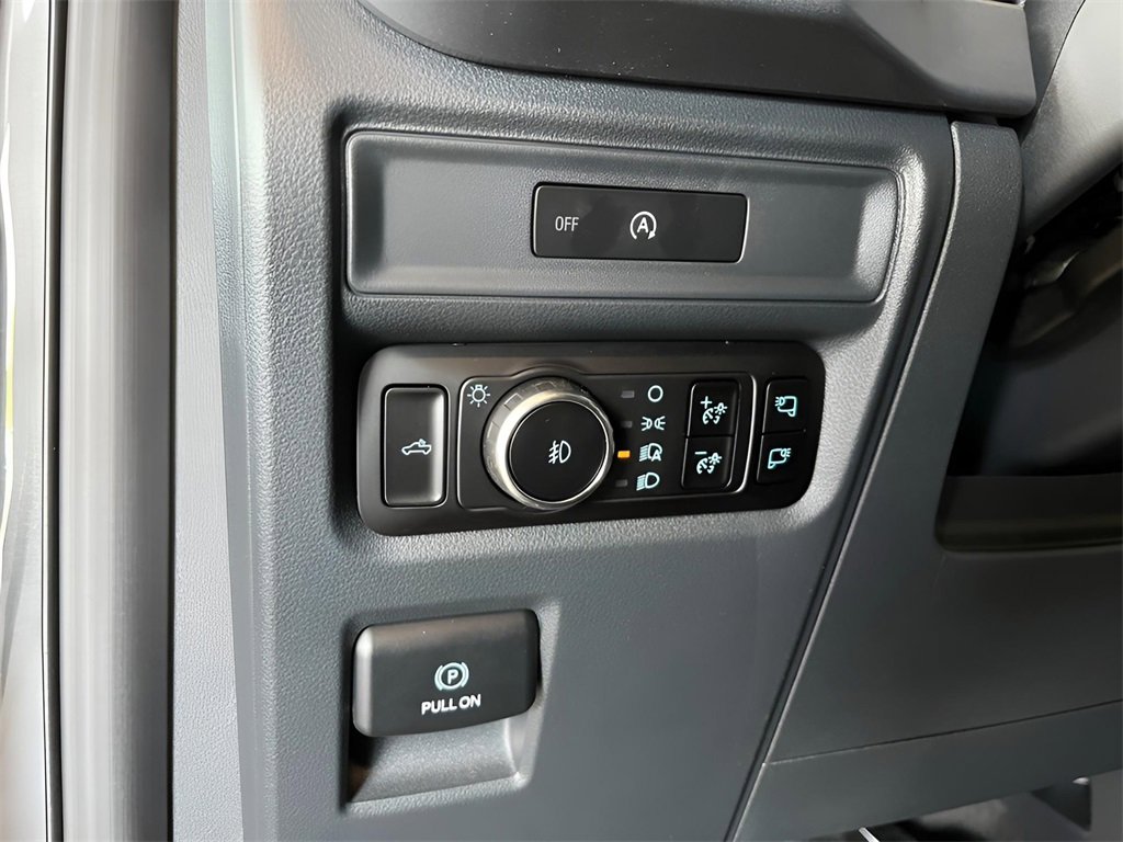 Used 2025 Ford F150 XLT w/ Equipment Group 302A MID image 41