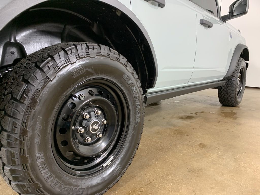 Used 2023 Ford Bronco Black Diamond AWD/4WD image 9