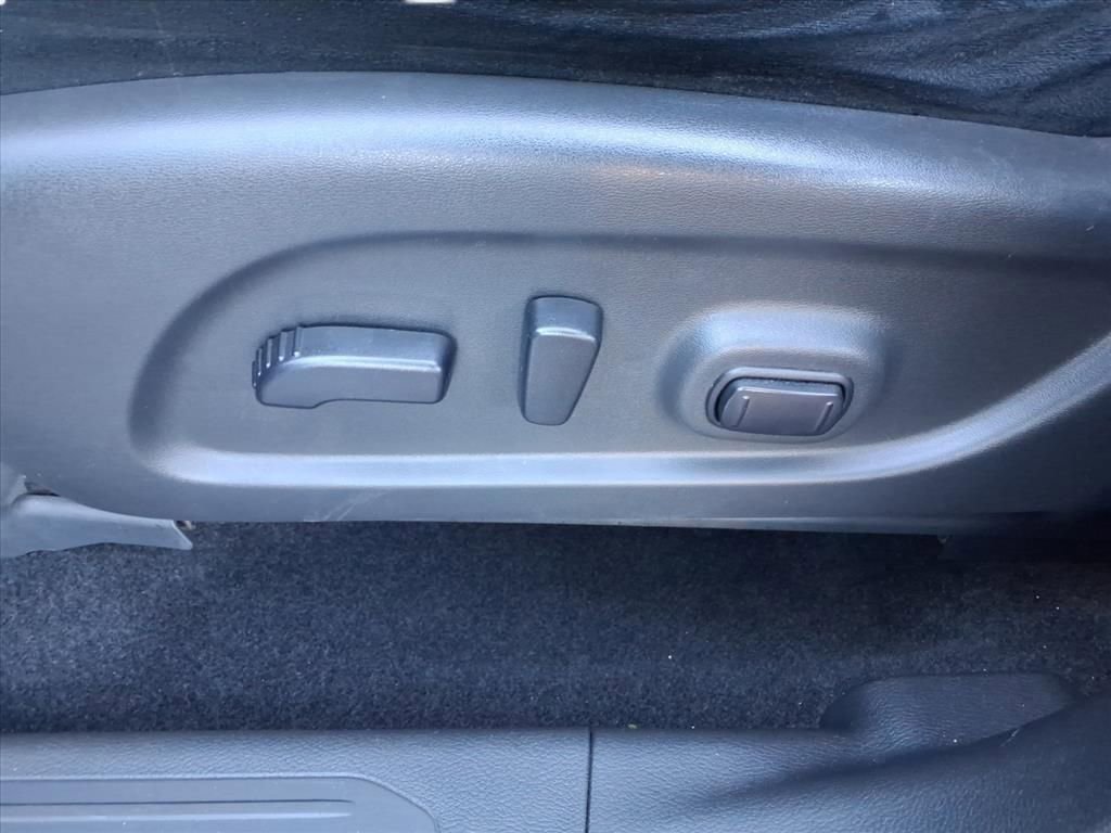 Used 2020 Nissan Murano SV image 11