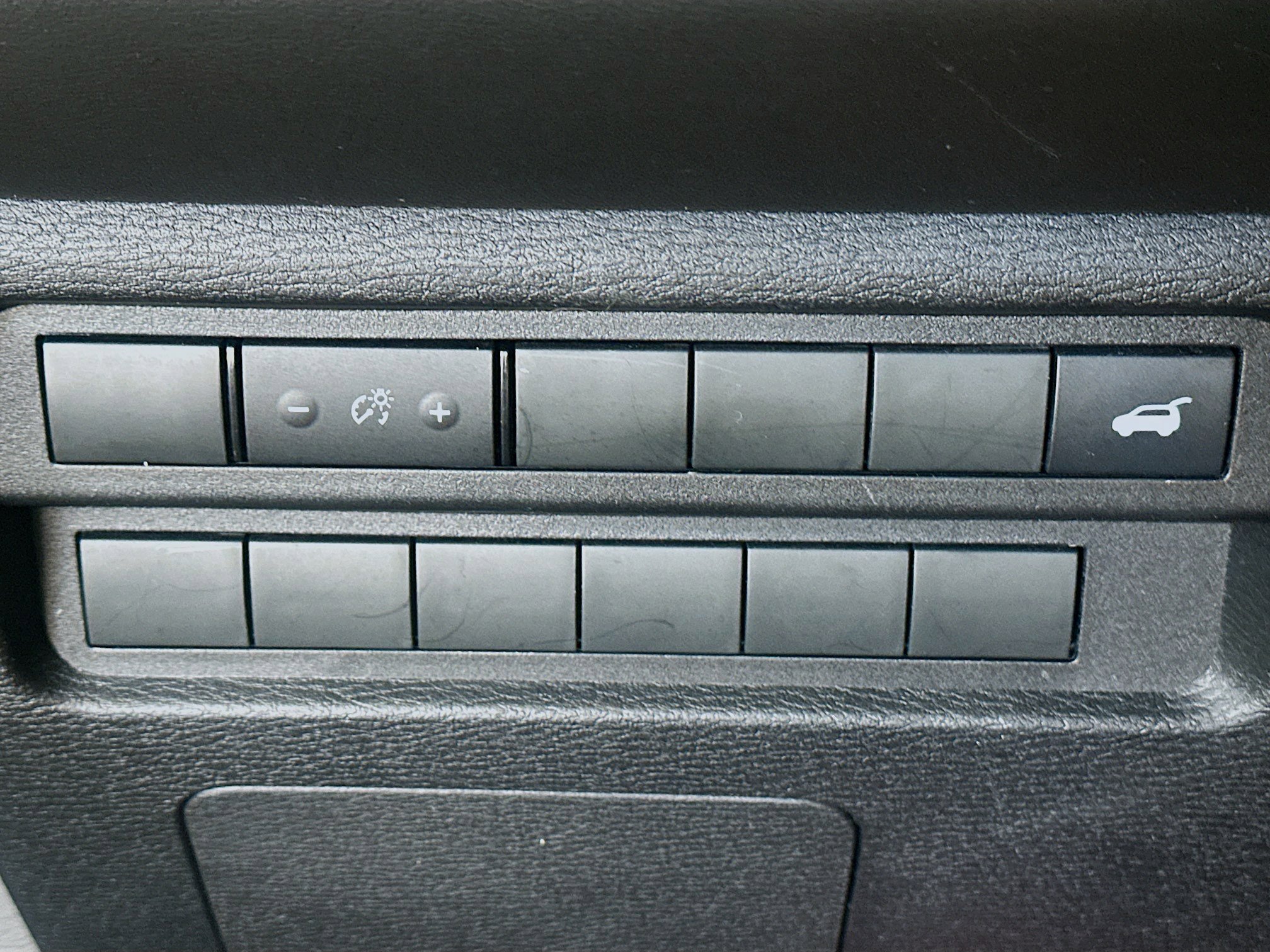 Used 2025 Mitsubishi Outlander SE AWD/4WD image 17