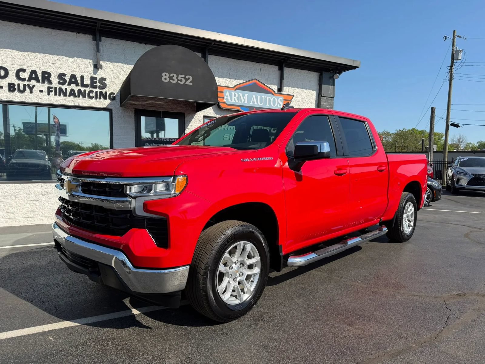 Used 2024 Chevrolet Silverado 1500 LT w/ Protection Package AWD/4WD image 4