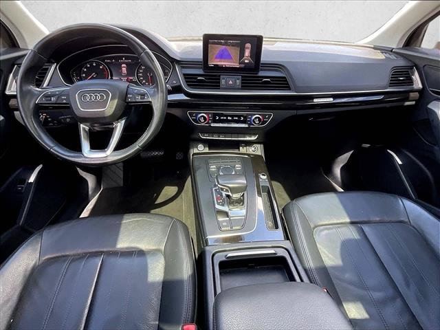Used 2019 Audi Q5 2.0T Premium w/ Convenience Package AWD/4WD image 12