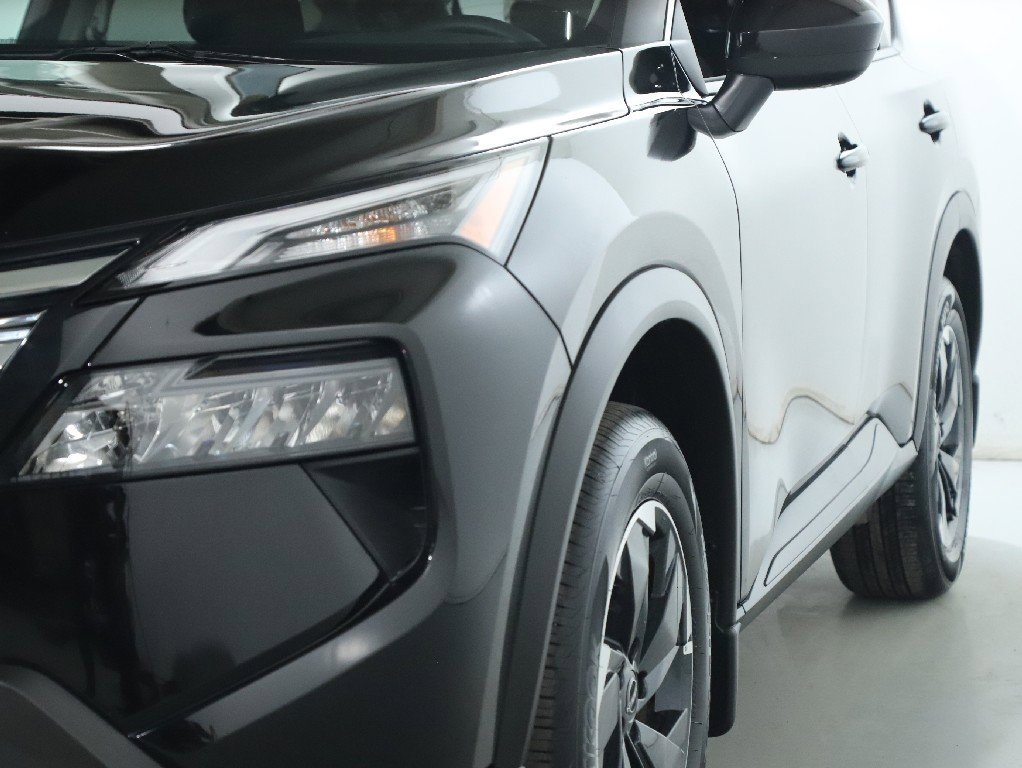 Certified 2026 Nissan Rogue SV w/ Cold Weather Package image 5