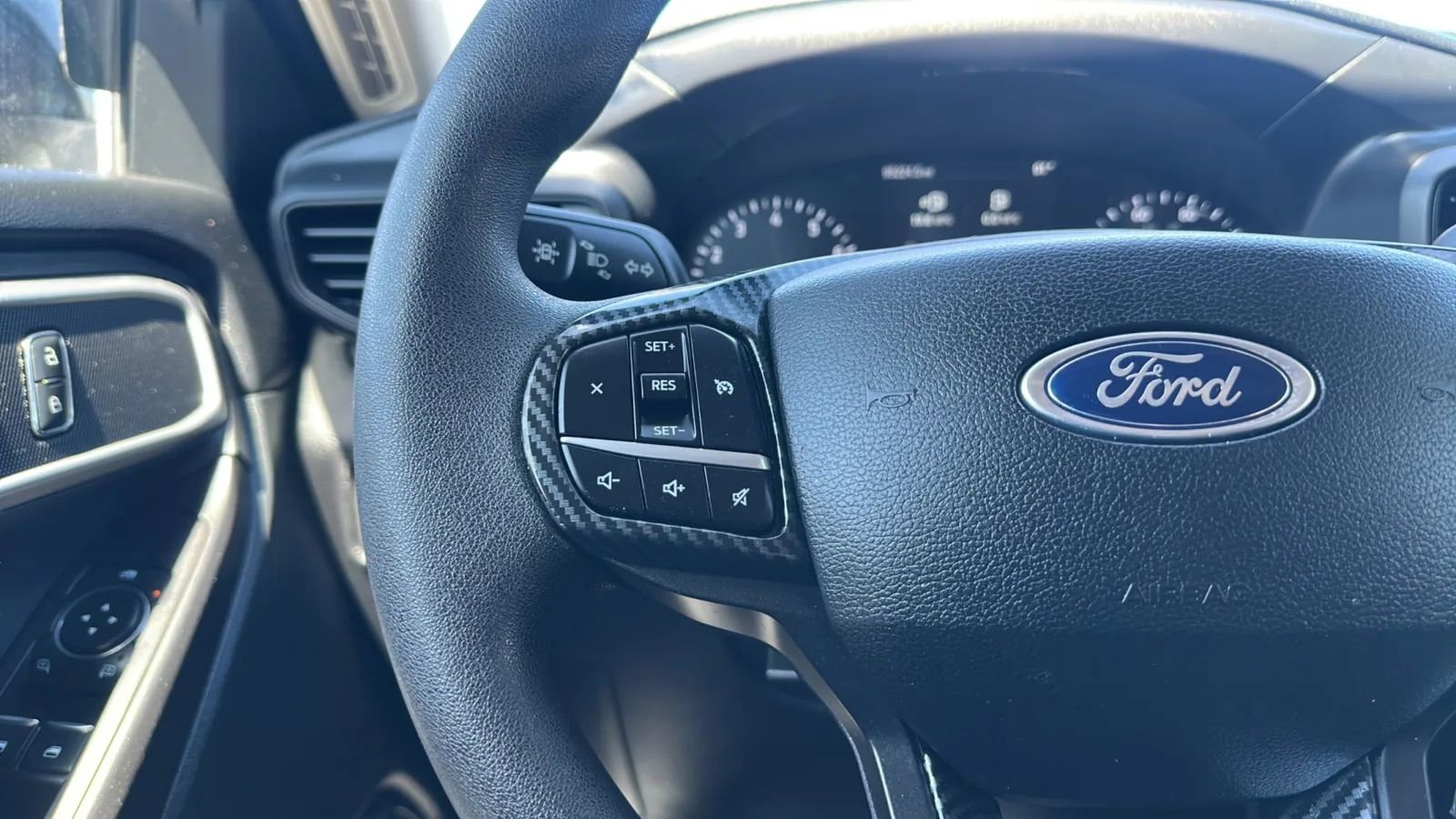 Used 2021 Ford Explorer 4WD image 31