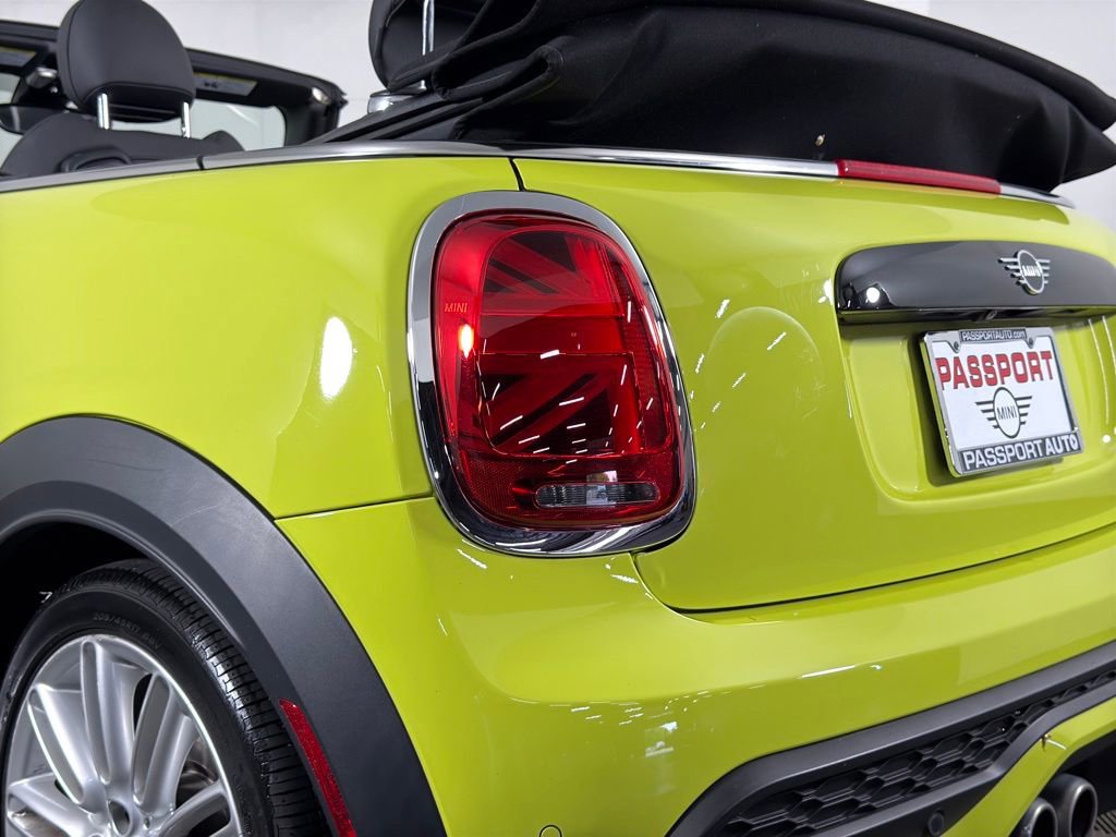 Certified 2024 MINI Cooper S FWD image 6