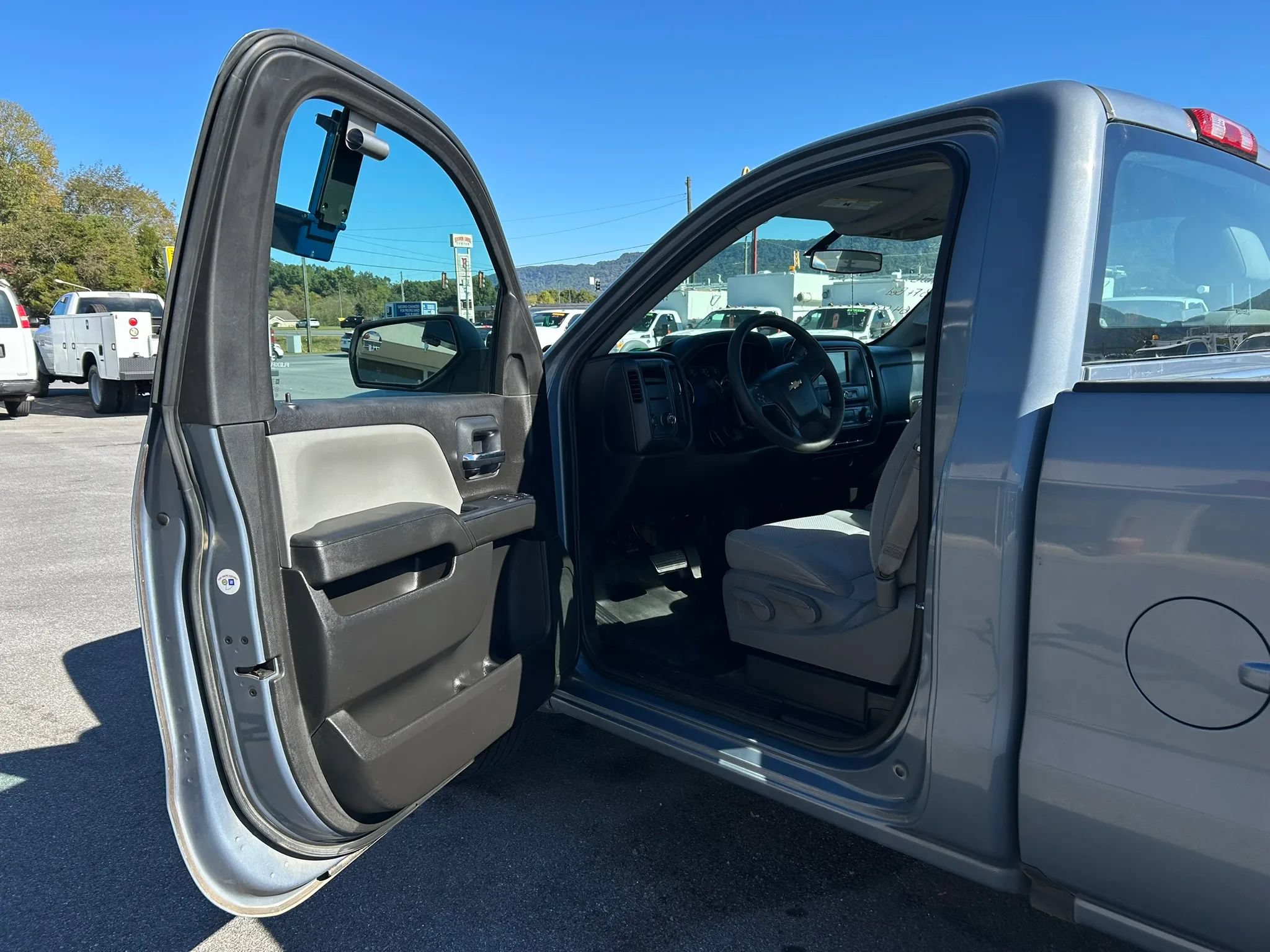 Used 2016 Chevrolet Silverado 1500 W/T w/ WT Fleet Convenience Package AWD/4WD image 7