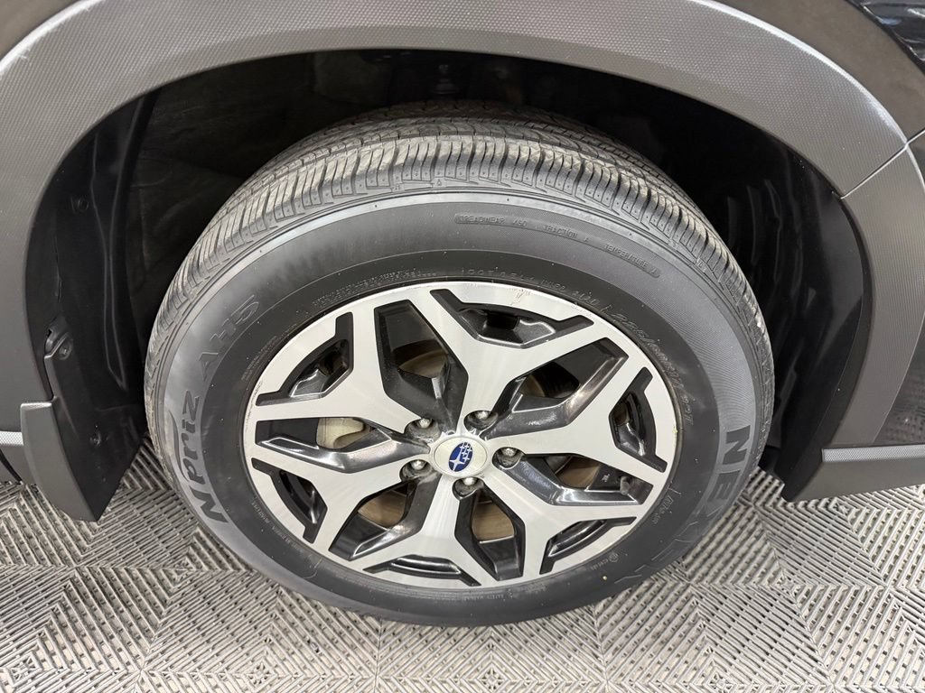 Used 2020 Subaru Forester Premium AWD/4WD image 18