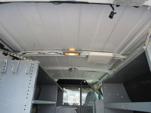 Used 2013 Chevrolet Express 2500 RWD image 25