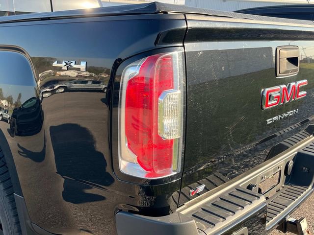 Used 2022 GMC Canyon Elevation w/ Elevation Premium Package image 12
