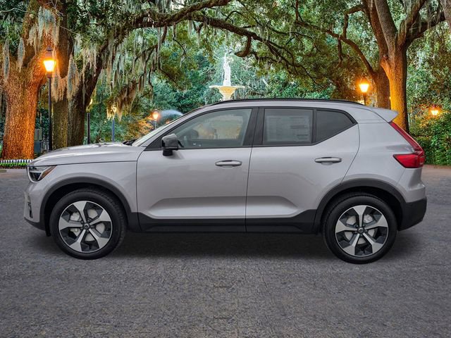 New 2026 Volvo XC40 B4 Plus w/ Protection Package Premier image 7