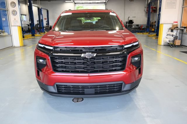 New 2026 Chevrolet Traverse LT w/ Midnight/Sport Edition FWD image 2