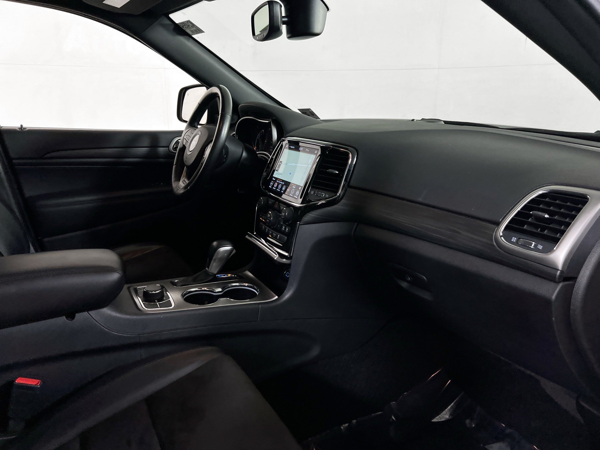 Used 2022 Jeep Grand Cherokee Laredo X AWD/4WD image 29