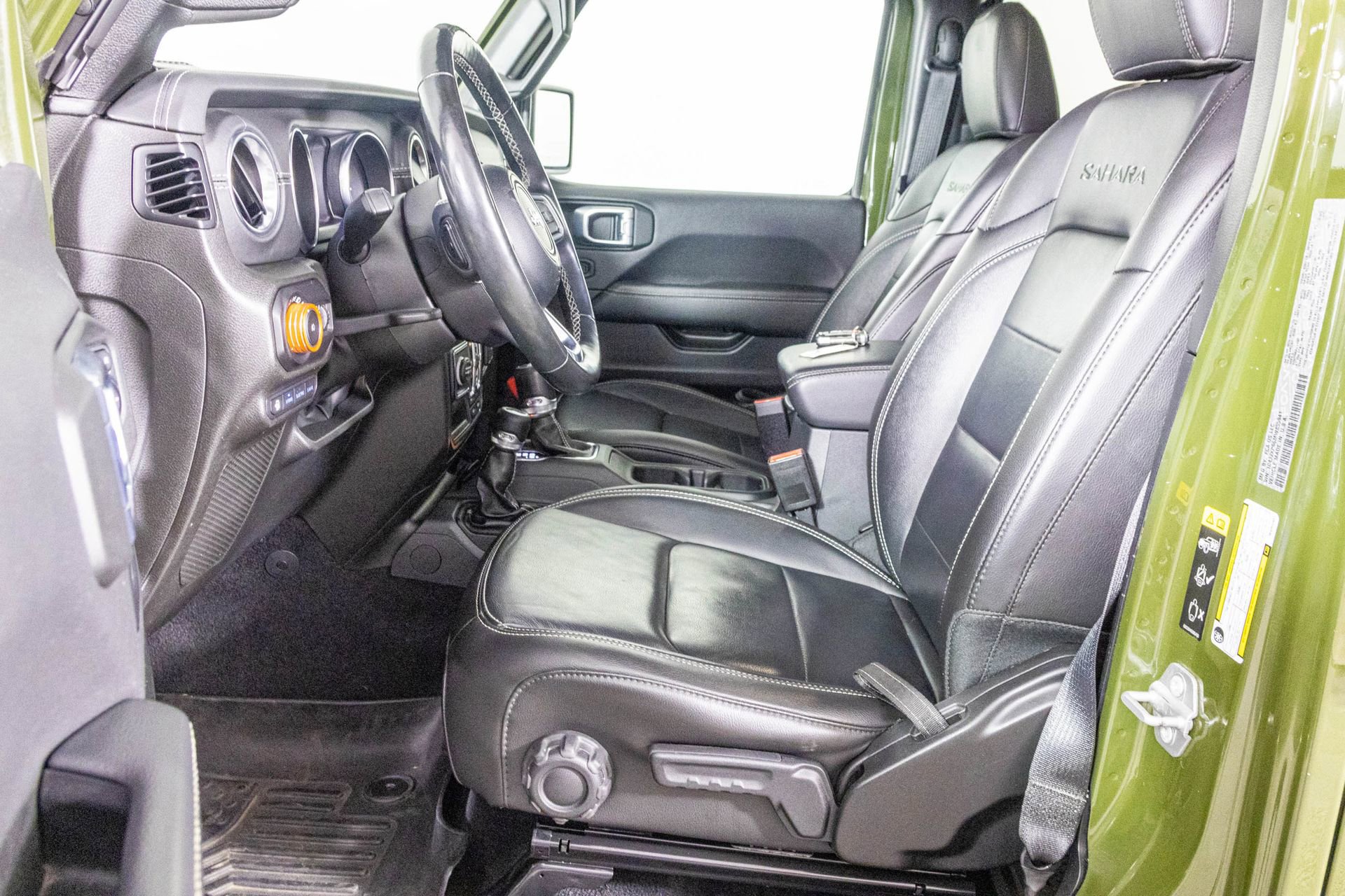 Used 2021 Jeep Wrangler Unlimited Sahara w/ Cold Weather Group image 25