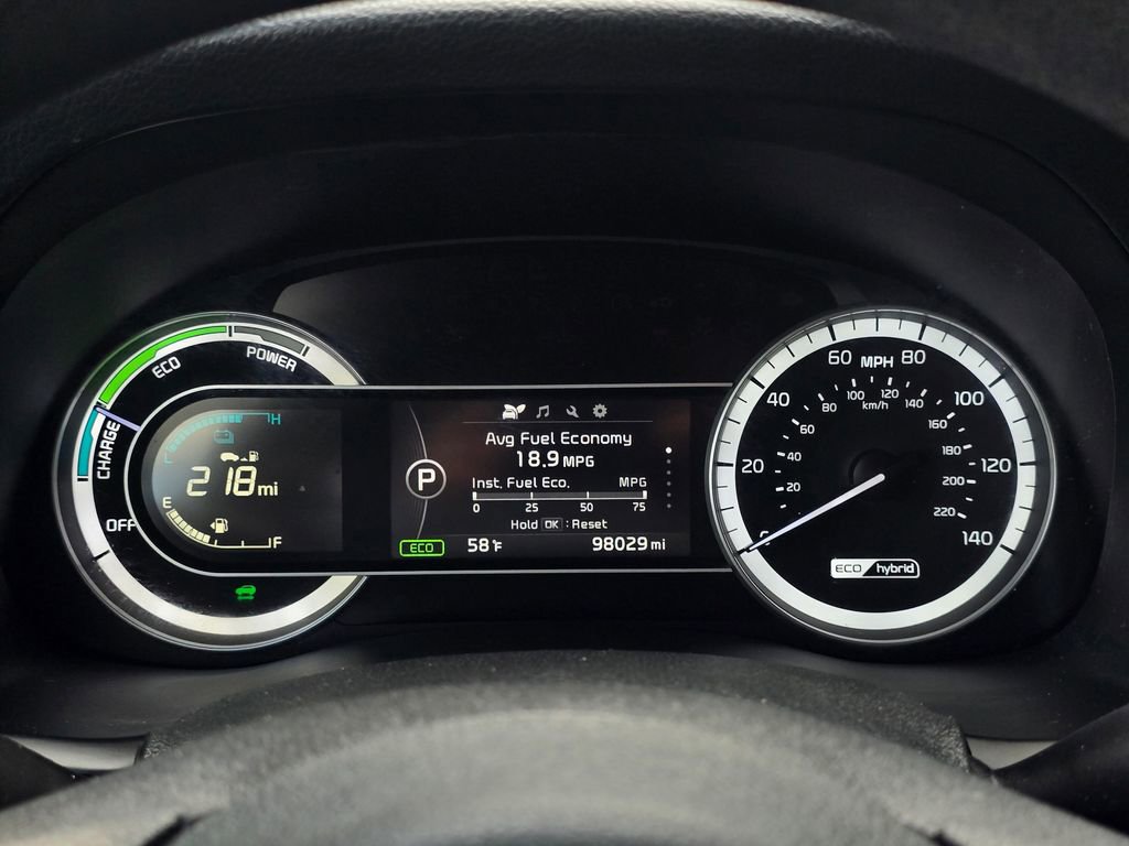 Used 2017 Kia Niro LX image 31