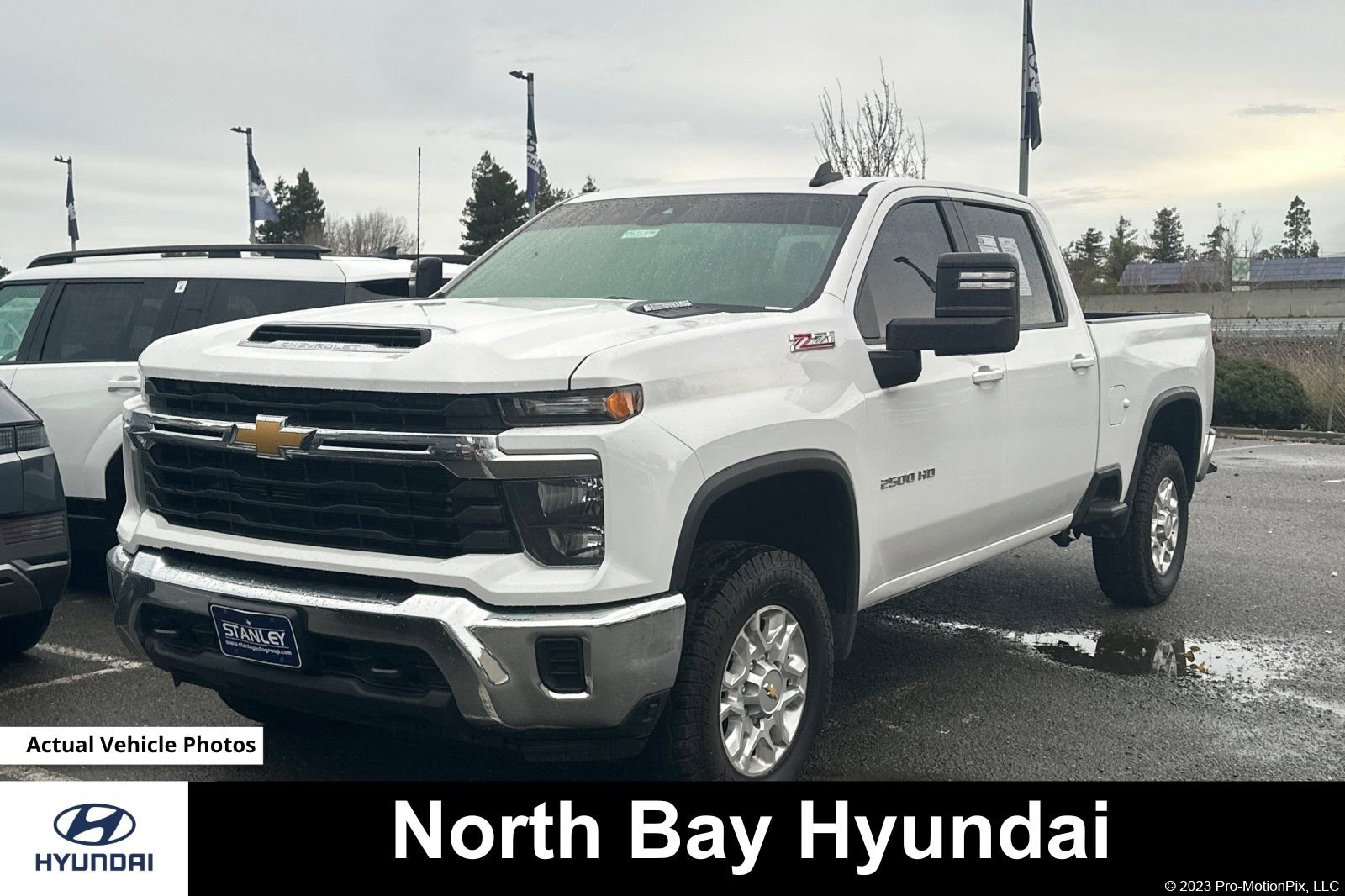 Used 2024 Chevrolet Silverado 2500 LT image 1