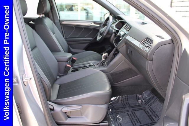 Used 2024 Volkswagen Tiguan SE R-Line image 20