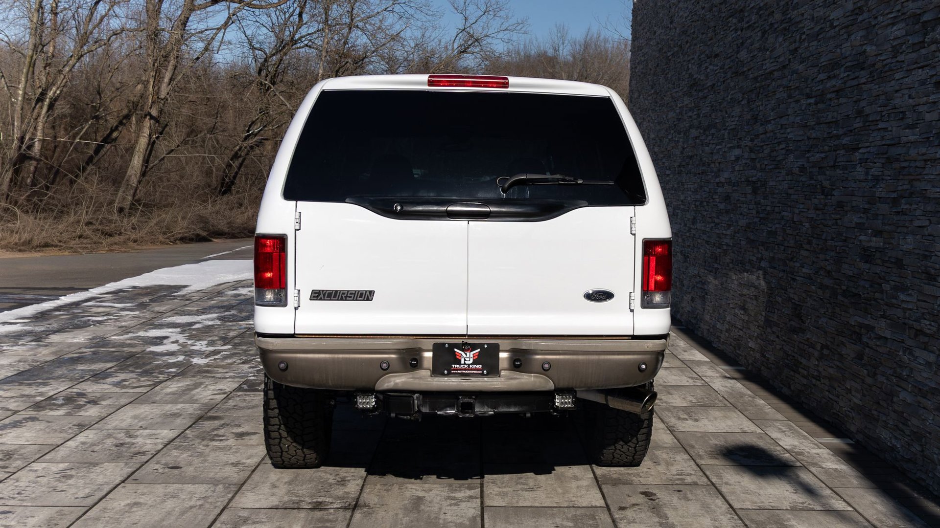 Used 2005 Ford Excursion Eddie Bauer image 12