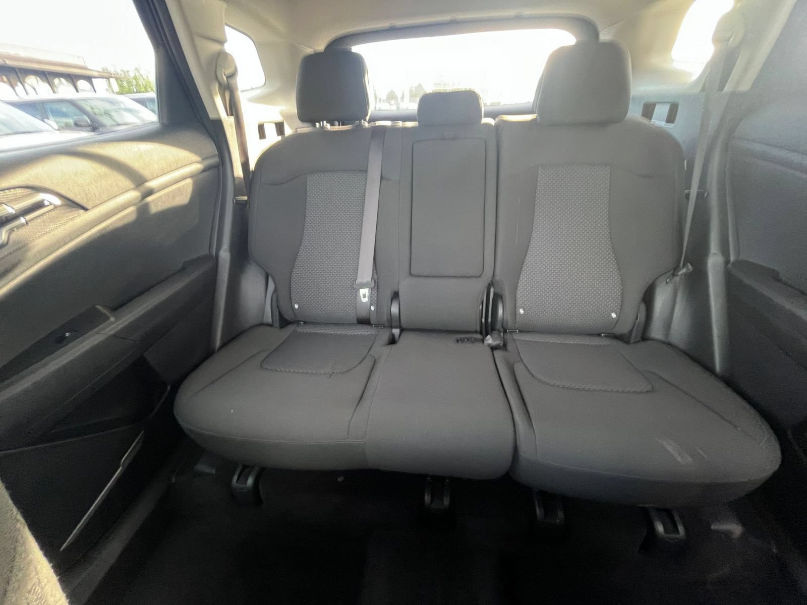 Used 2025 Kia Sportage LX FWD image 38
