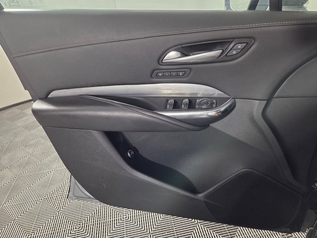 Used 2024 Cadillac XT4 Premium Luxury FWD image 20