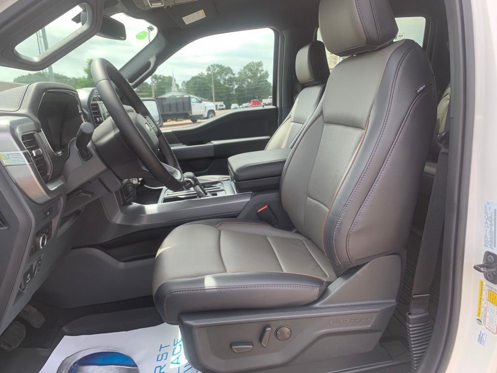 New 2025 Ford F150 Lariat w/ Equipment Group 501A Mid image 13