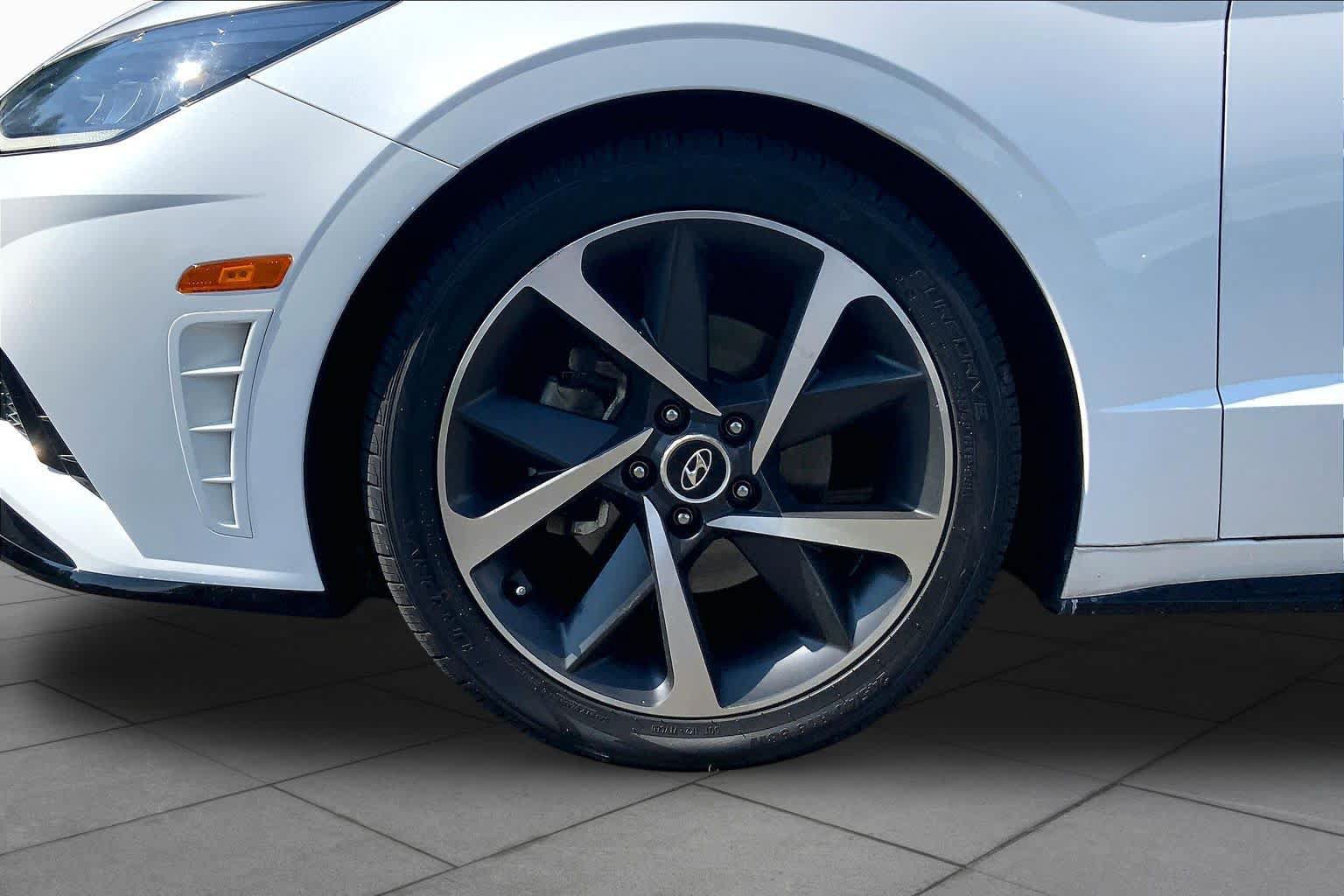 Used 2021 Hyundai Sonata SEL Plus w/ Preferred Accessory Package FWD image 11