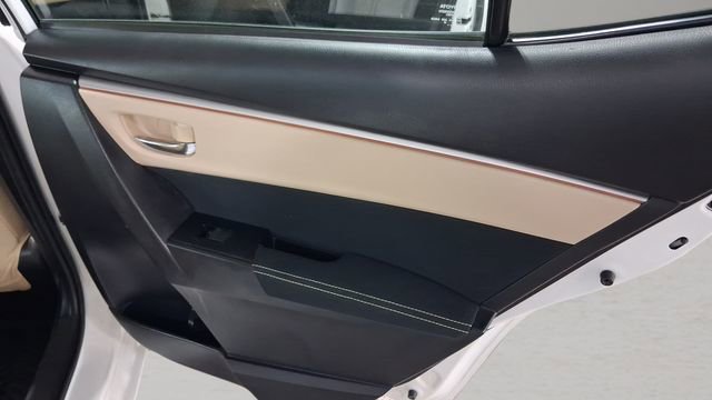 Used 2016 Toyota Corolla LE image 17