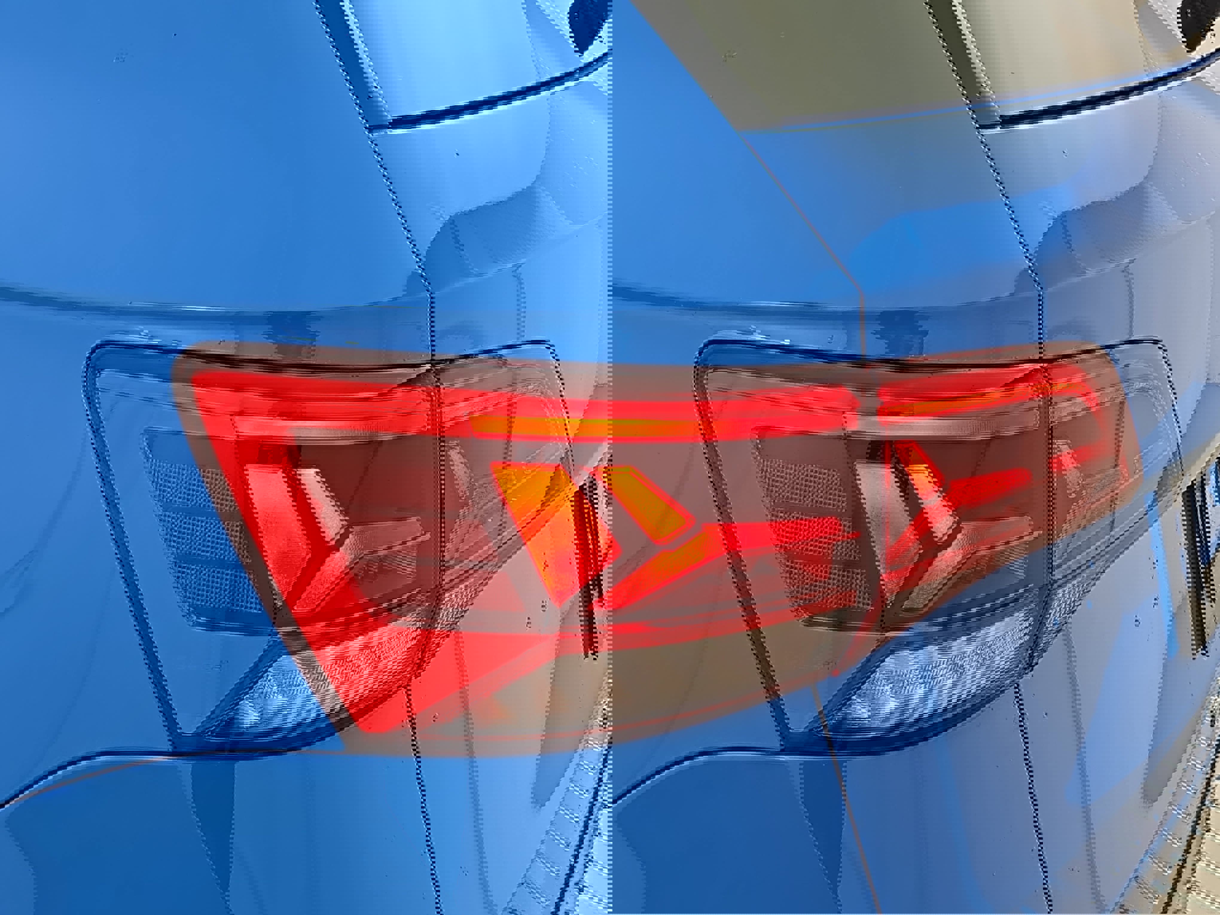 Certified 2023 Volkswagen Taos SE w/ Panoramic Sunroof Package image 34